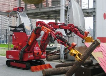 Construction coy deploys robots to Japan building sites
