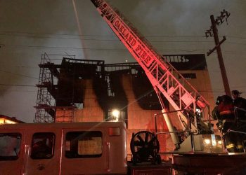 Oakland housing construction site engulfed by massive fire
