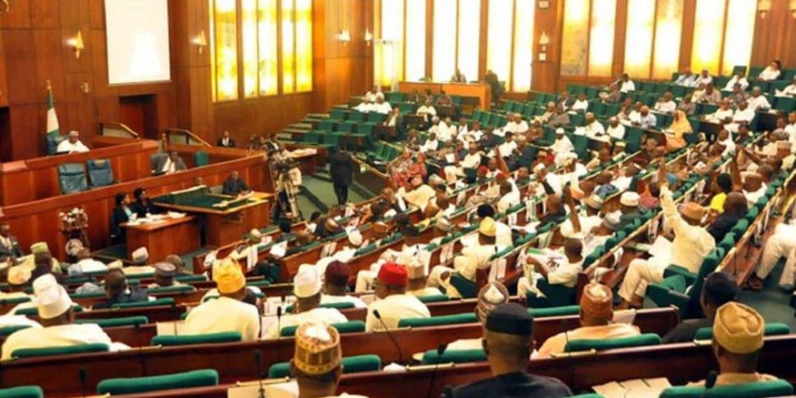 Reps Committee Drags Works and Housing Ministry, Others To Buhari