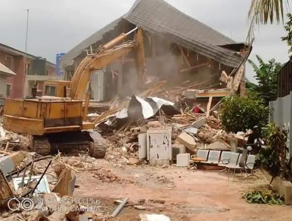 FCTA Demolishes Over 300 Illegal Structures In Abuja