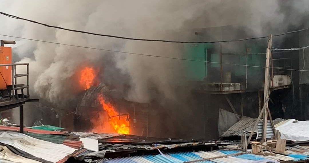 Fire Razes Shops At Balogun Market, Lagos